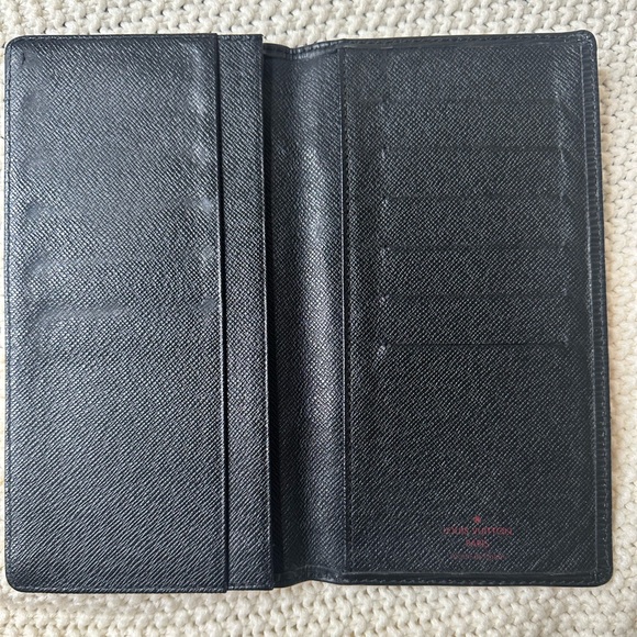 Authentic Louis Vuitton Epi leather brazza style bifold - Picture 6 of 10